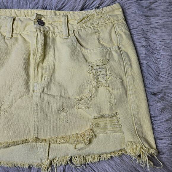 Juniors Litz Yellow Distressed Mini Denim Skirt Size Medium - Picture 6 of 9